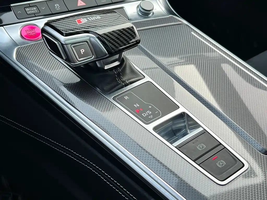 Audi A6L 2020 55 TFSI quattro exclusive dynamic model купить на сайте DeffCars