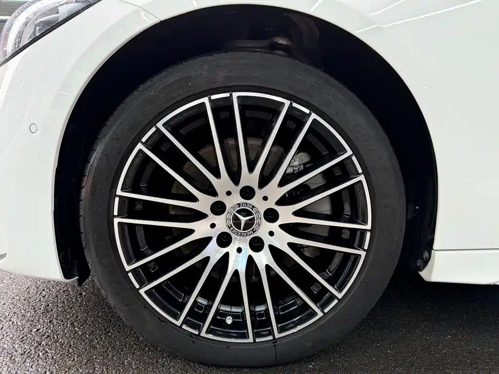 Mercedes-Benz C-Class 2023 facelift C 260 L sports version купить на сайте DeffCars