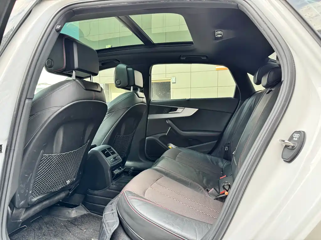 Audi A4L 2019 40 TFSI Sports National VI купить на сайте DeffCars