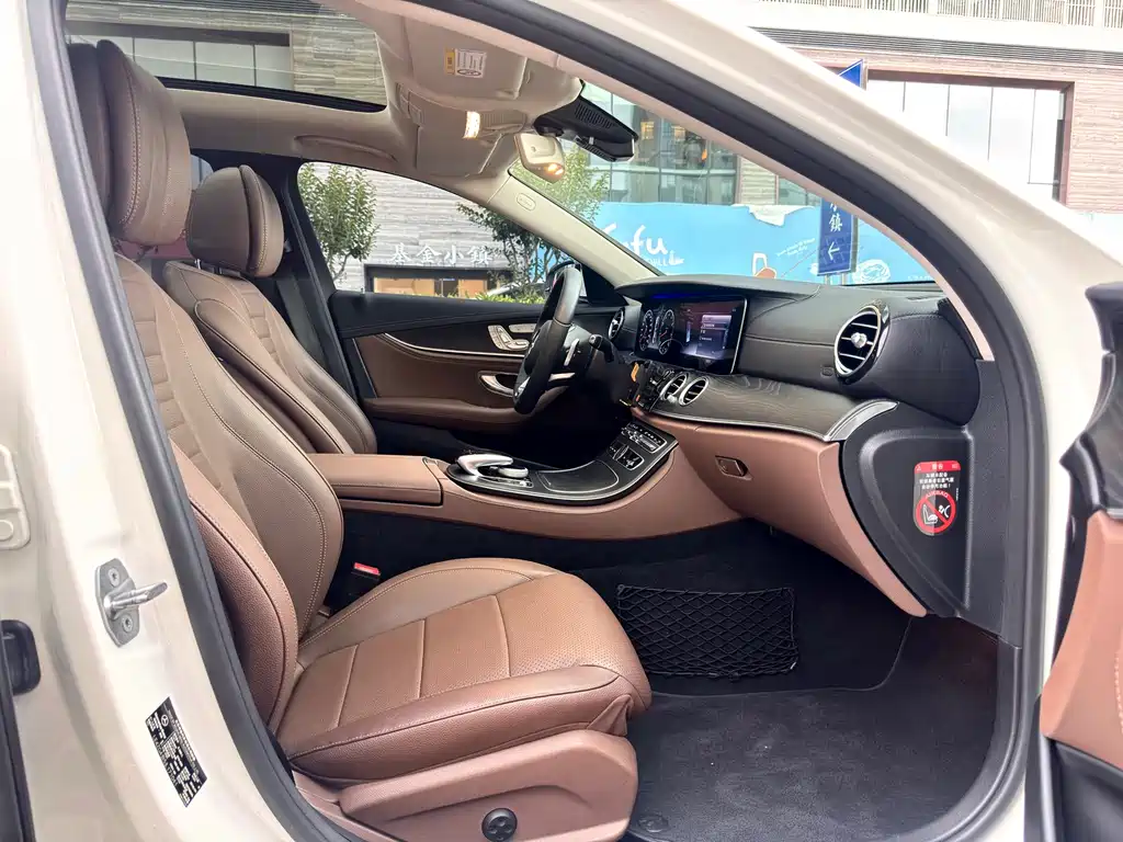Mercedes-Benz E-Class 2018 E 300 L Sporty and Stylish купить на сайте DeffCars