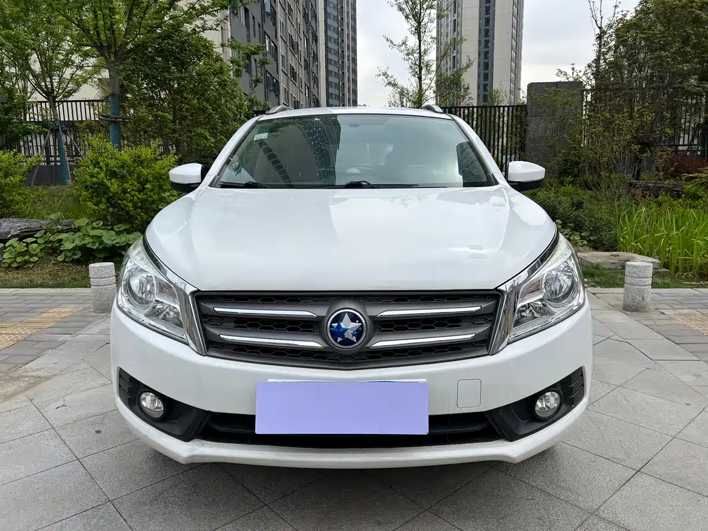 Venucia T70 2015 2.0L Manual Ruiqu Edition купить на сайте DeffCars