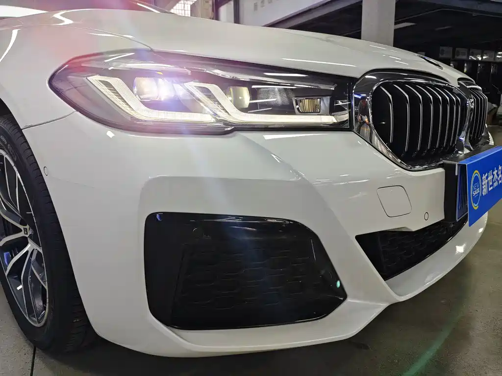 BMW 5 Series 2021 525Li M Sports Package купить на сайте DeffCars