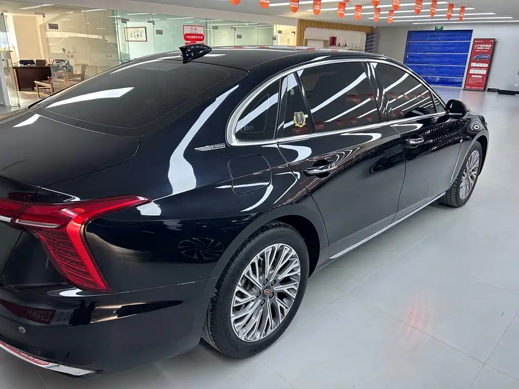 Hongqi H5 2024 2.0T Automatic Zhilianqichang Edition купить на сайте DeffCars