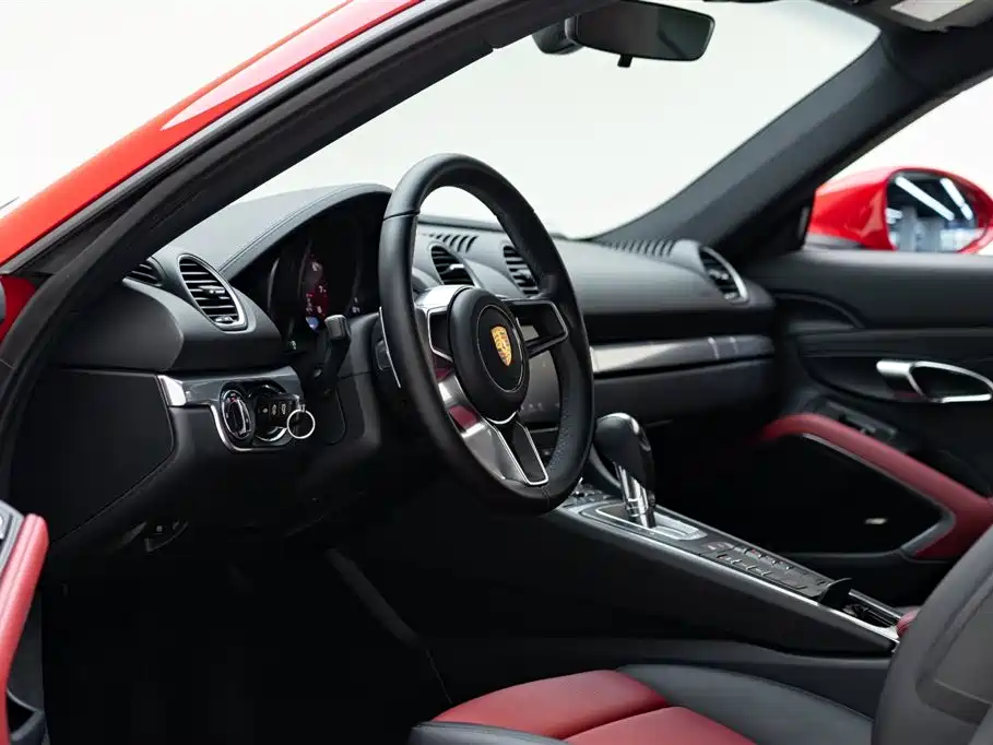 Porsche 718 2018 Cayman 2.0T купить на сайте DeffCars