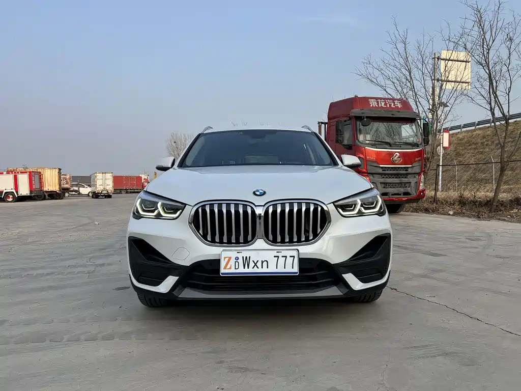 BMW X1 2021 sDrive25Li Leading Model купить на сайте DeffCars