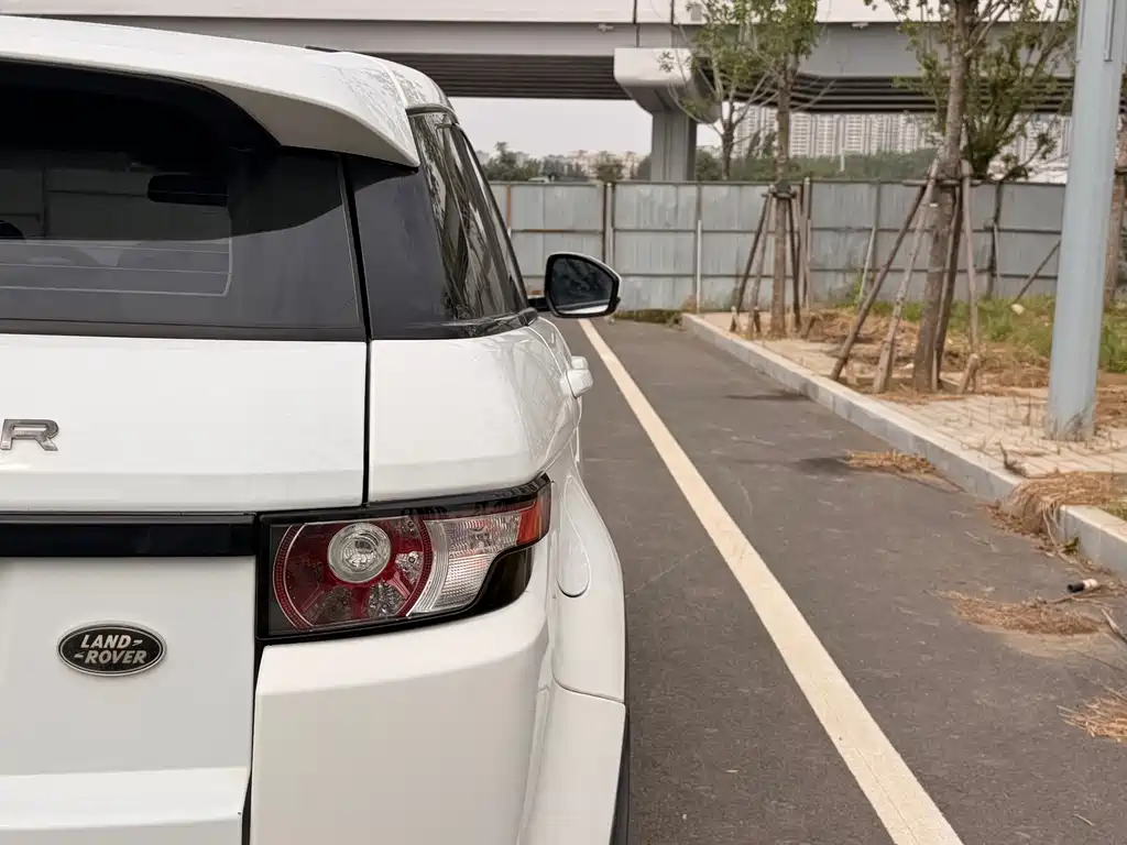 Range Rover Evoque 2016 2.0T SE Zhiyao Edition купить на сайте DeffCars