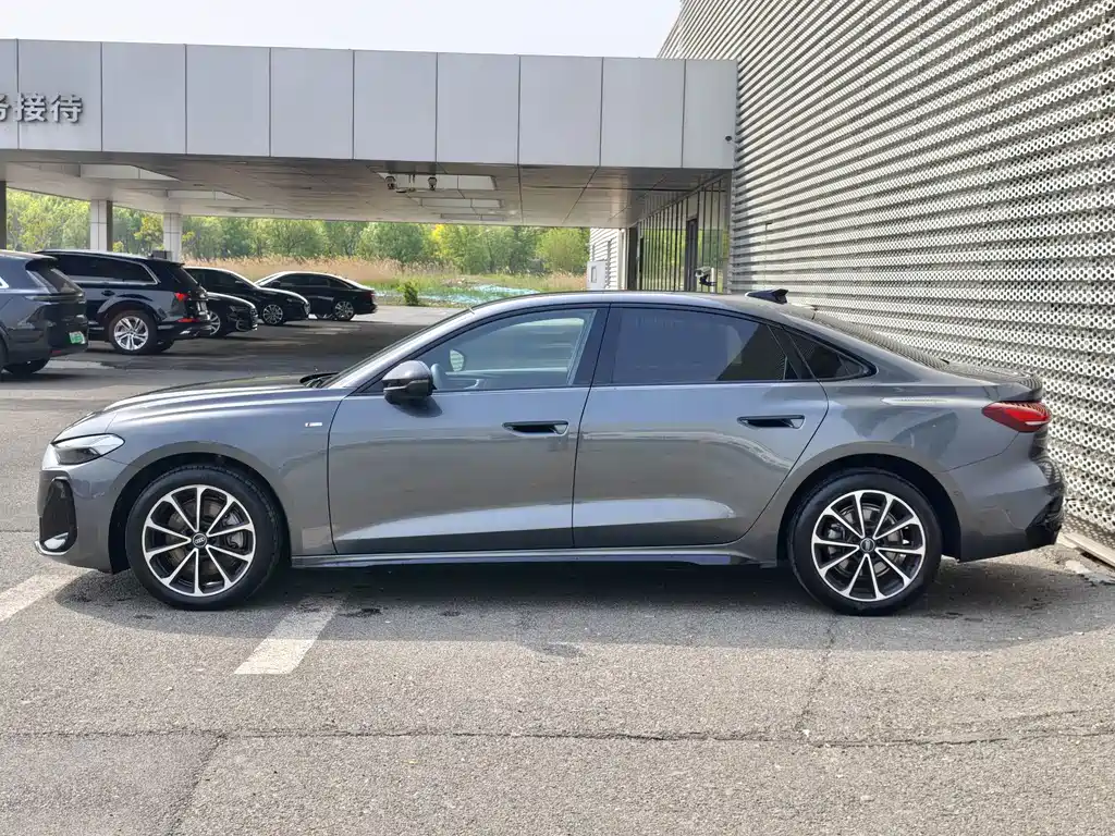 Audi A5L 2026 2.0T Sports Edition Plus купить на сайте DeffCars