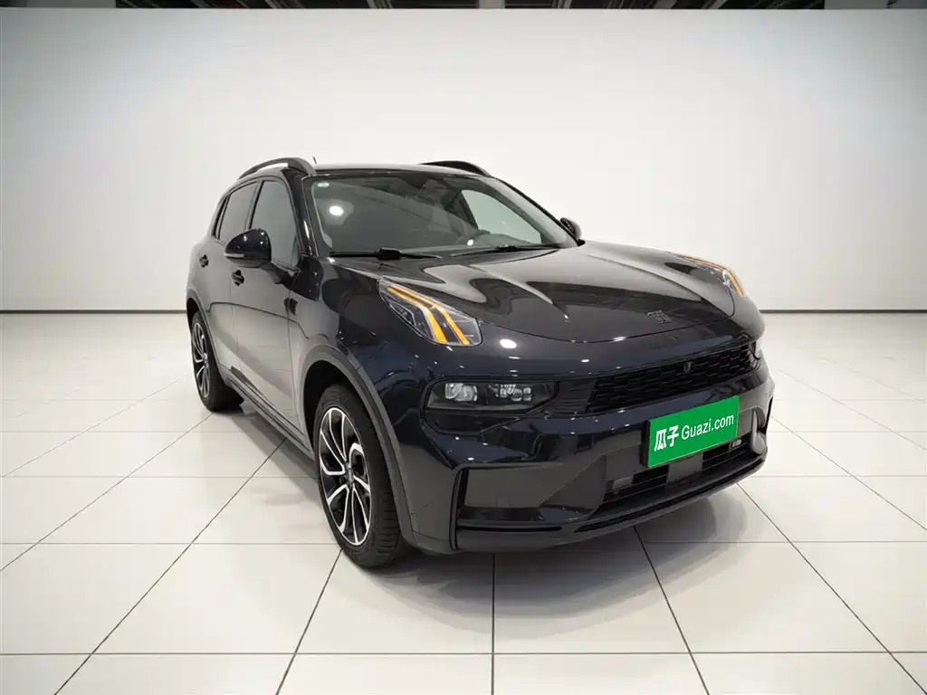 Lynk & Co 01 2023 1.5TD EM-F AM купить на сайте DeffCars