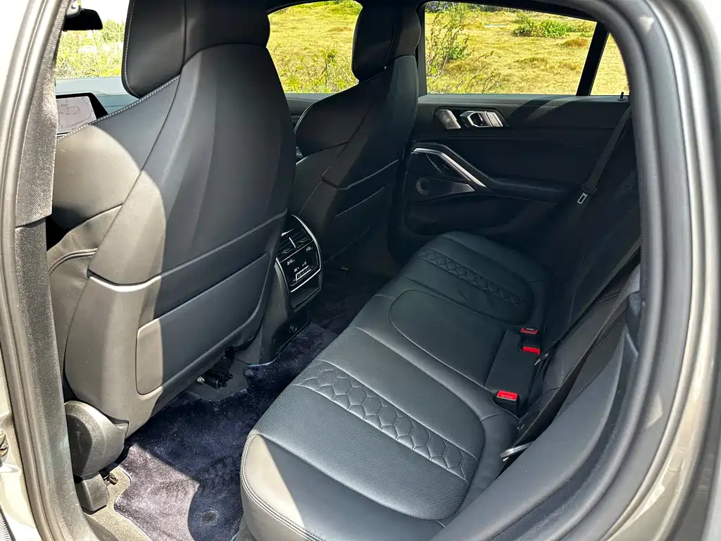 BMW X6 M 2022 X6 M купить на сайте DeffCars