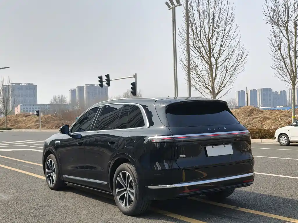 Wenjie M7 2026 extended range Pro+ four-wheel drive version 5 seats купить на сайте DeffCars