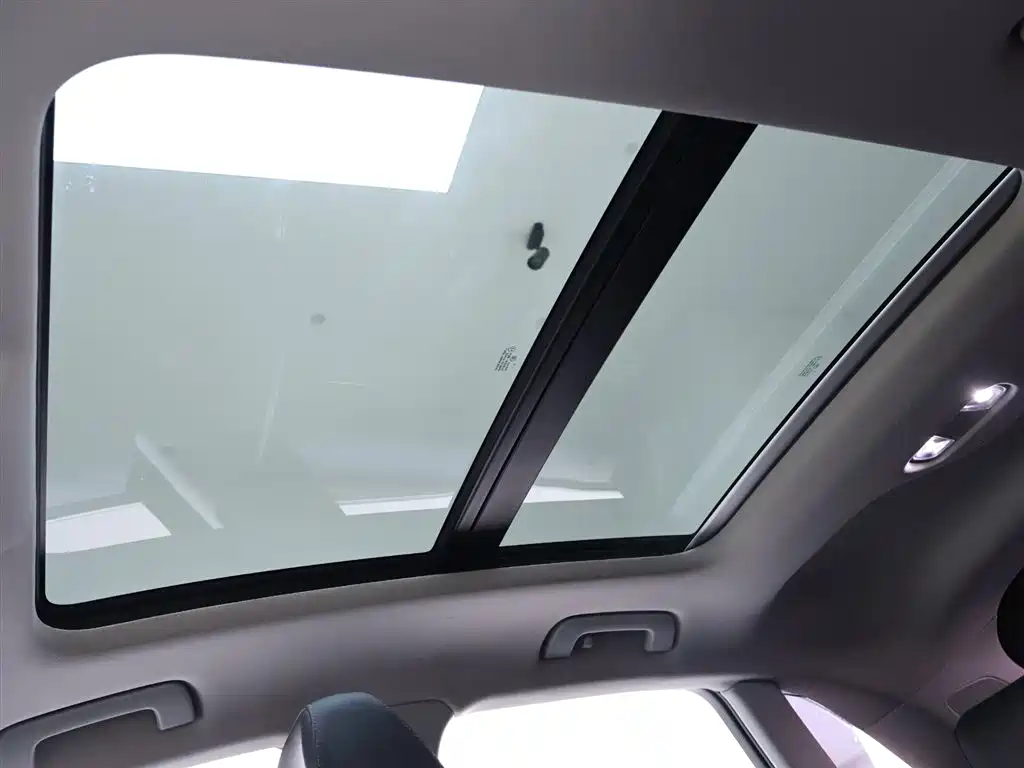 Audi Q3 2018 30th Anniversary Model 30 TFSI Fashion Model купить на сайте DeffCars