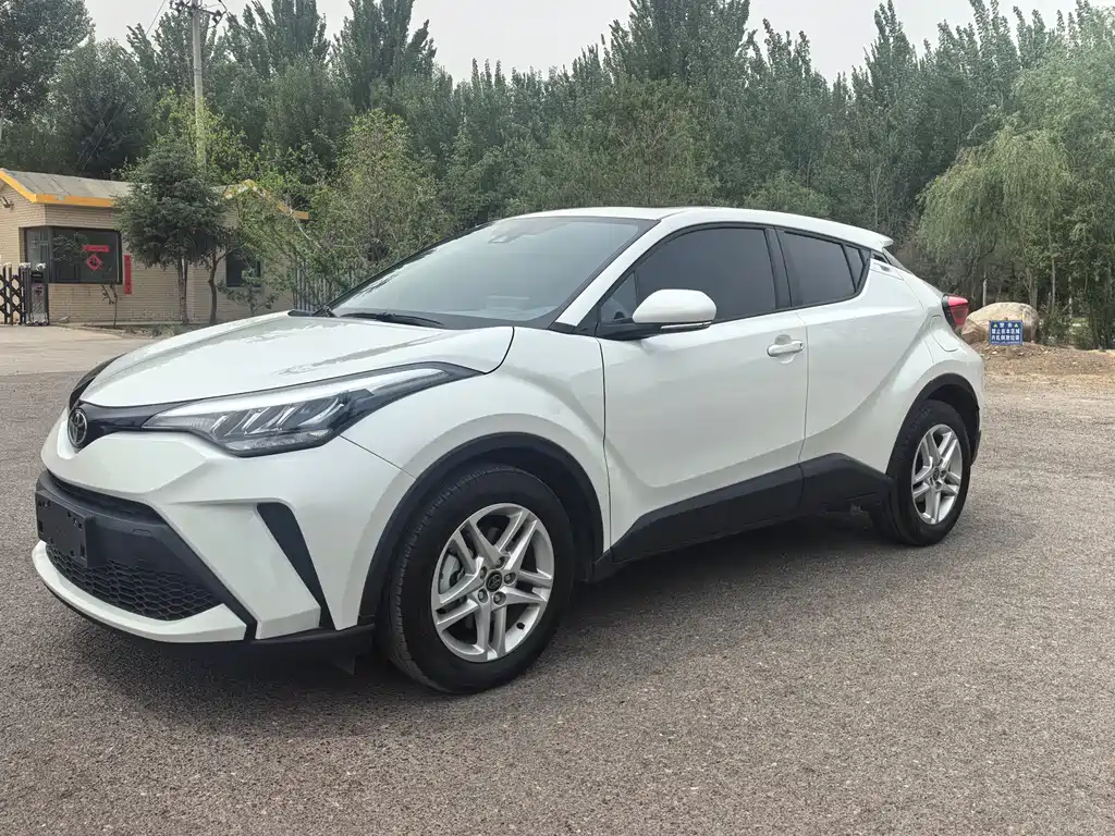 Toyota C-HR 2023 2.0L Comfort Edition купить на сайте DeffCars