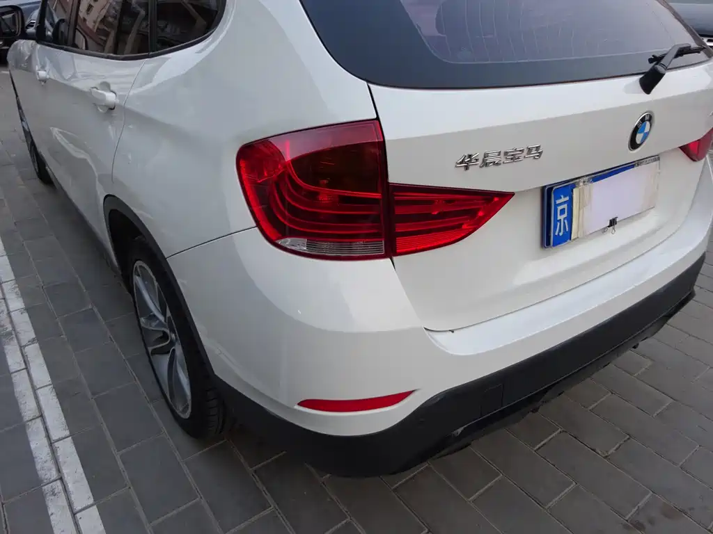 BMW X1 2013 sDrive18i Sports Design Package купить на сайте DeffCars