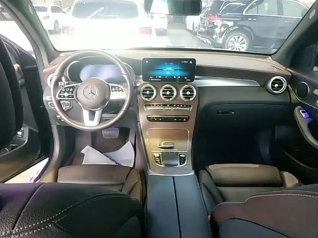 Mercedes-Benz GLC 2022 facelift GLC 300 L 4MATIC Dynamic Edition купить на сайте DeffCars