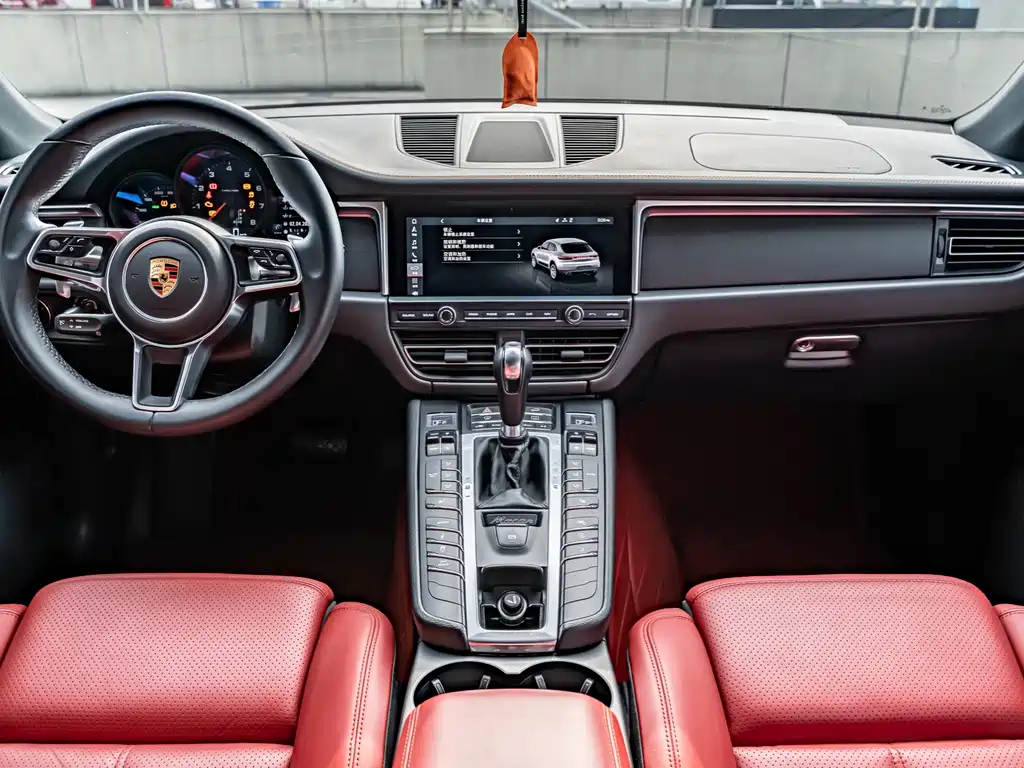 Macan 2018 Macan 2.0T купить на сайте DeffCars