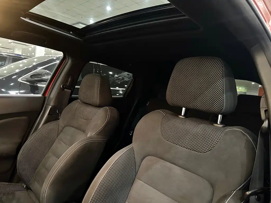 Infiniti ESQ 2014 1.6L Straightforward Edition купить на сайте DeffCars