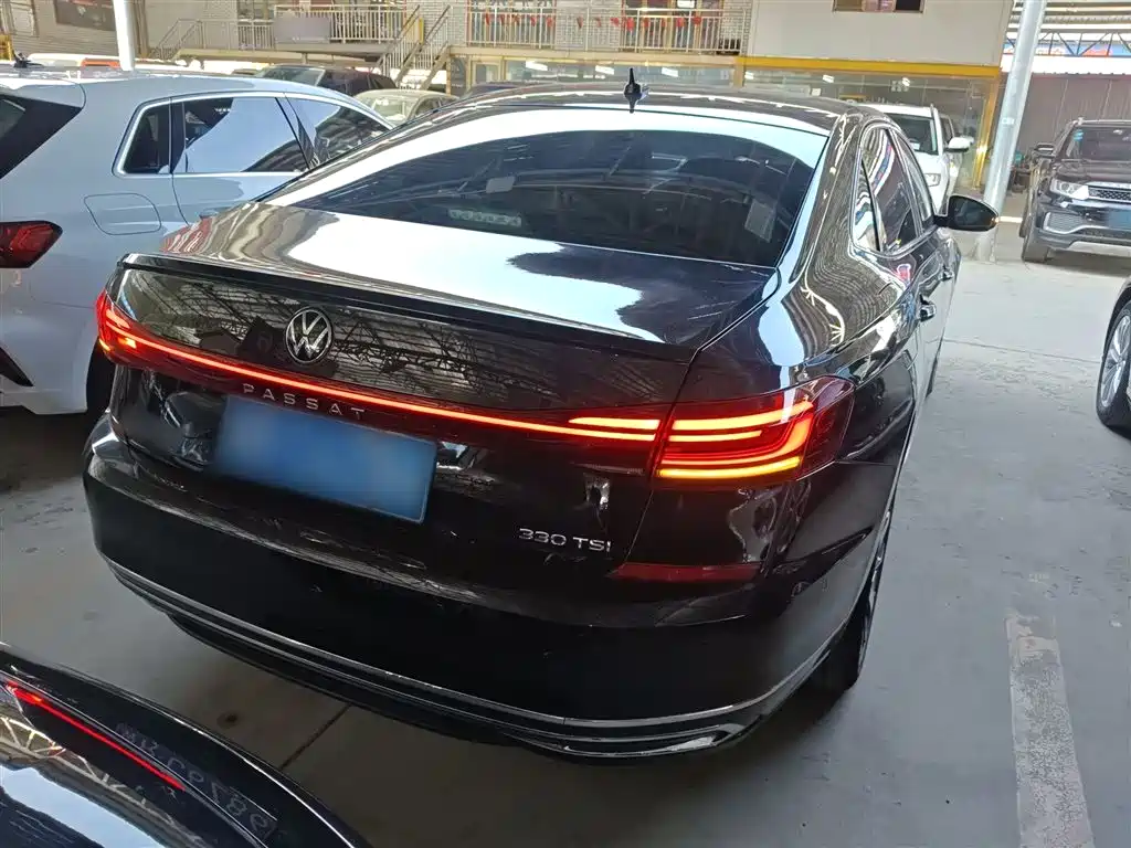Passat 2022 330TSI Starry Sky Deluxe Edition купить на сайте DeffCars