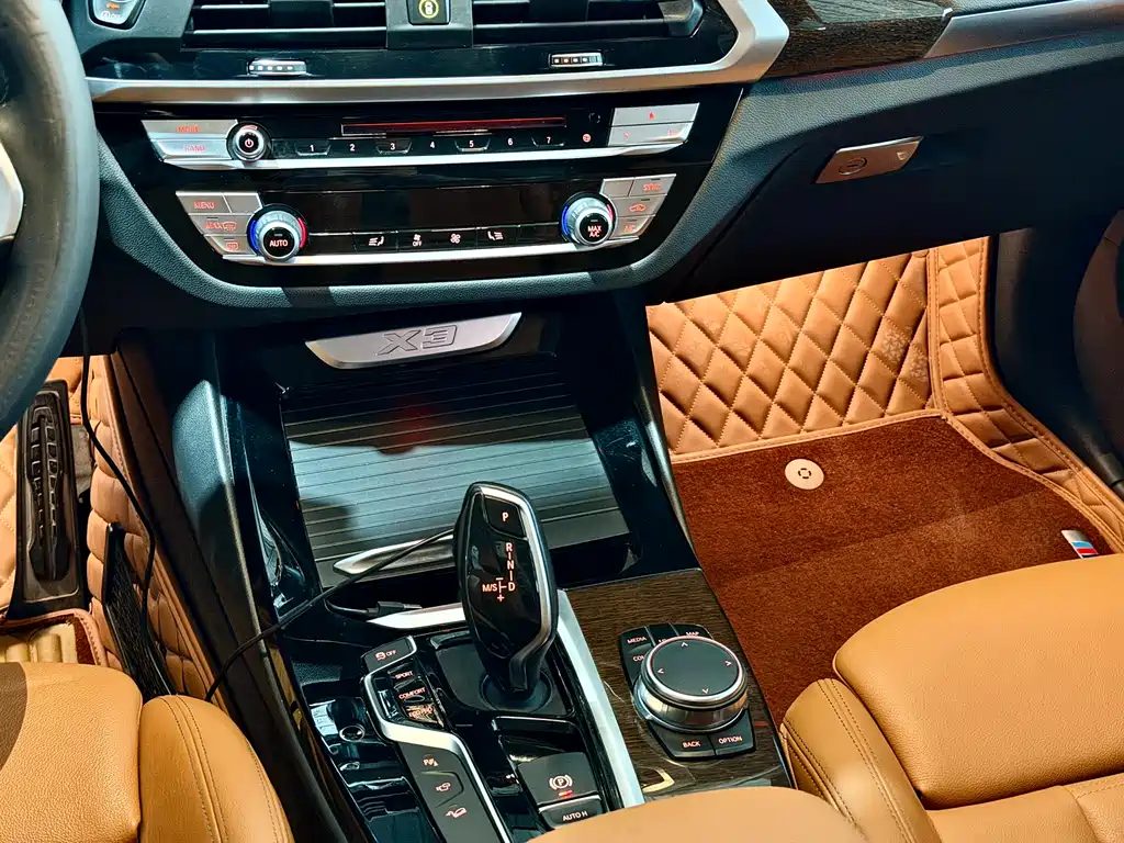 BMW X3 2018 xDrive30i Leading M Sports Package National V купить на сайте DeffCars