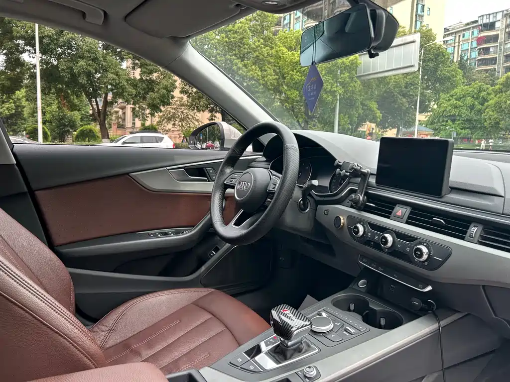 Audi A4L 2019 40 TFSI Enterprising National VI купить на сайте DeffCars