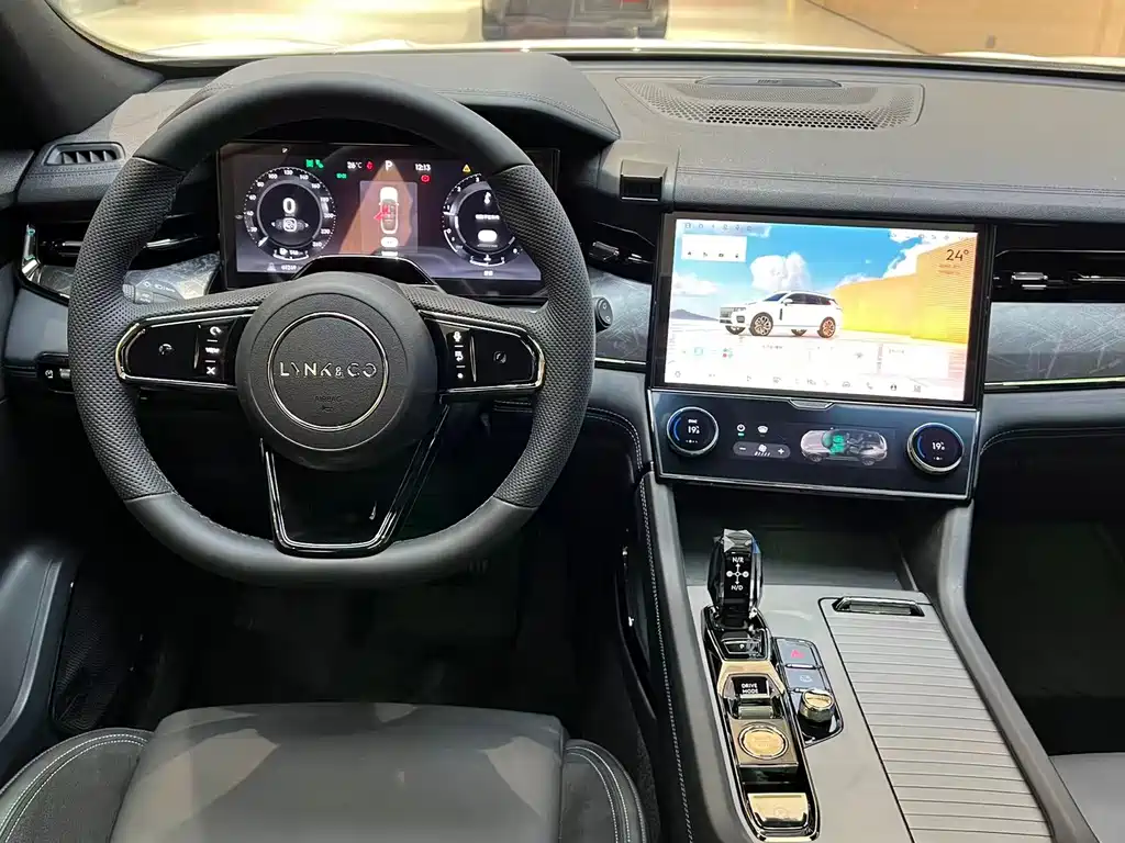 Lynk & Co 09 2021 2.0T Halo six-seater купить на сайте DeffCars