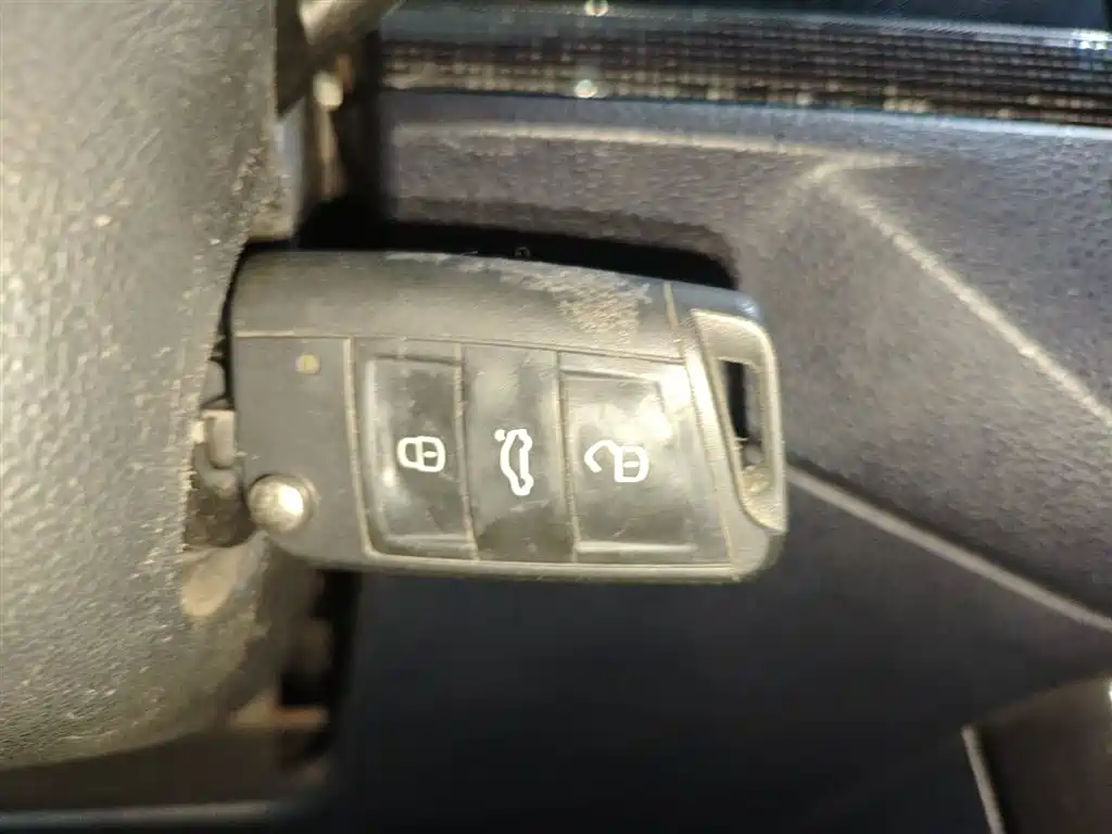 Lavida 2023 Xinrui 1.5L Automatic Xinyi Edition купить на сайте DeffCars