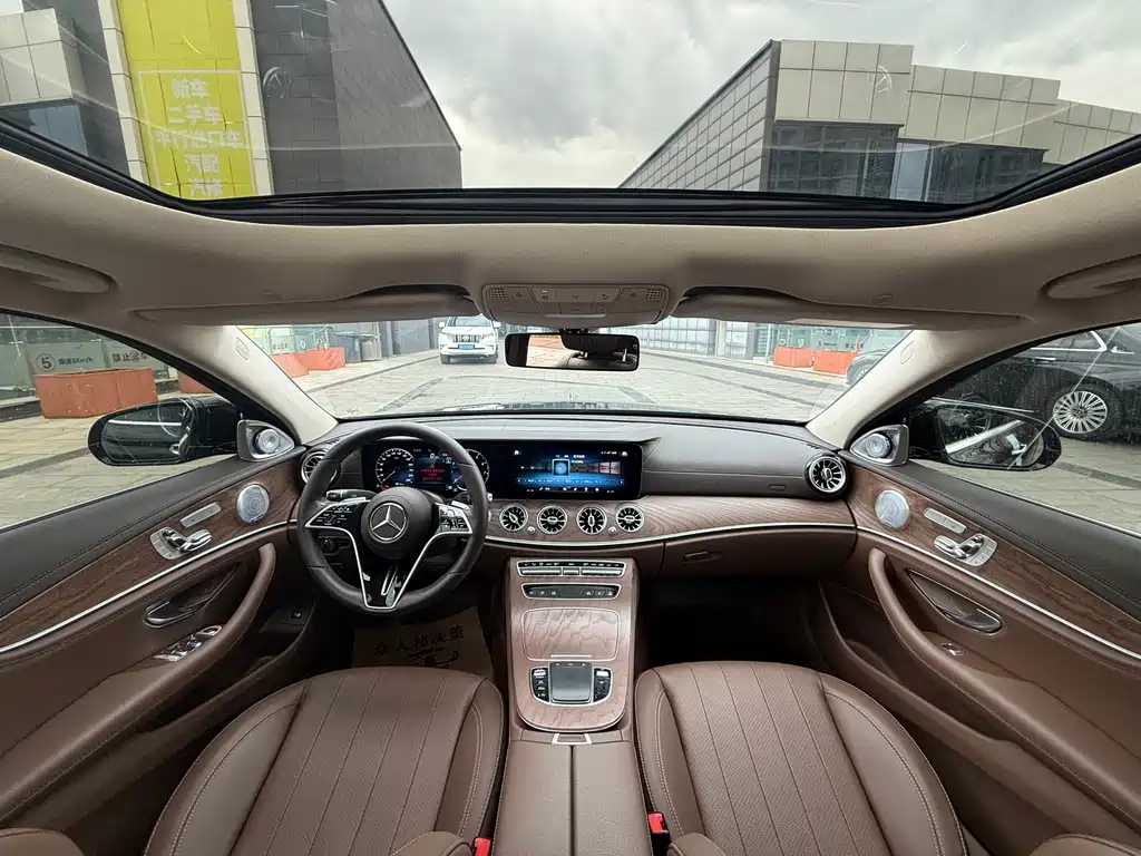 Mercedes-Benz E-Class 2023 E 300 L Fashion купить на сайте DeffCars