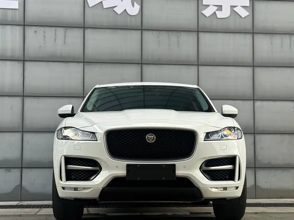 Jaguar F-PACE 2018 2.0T four-wheel drive R-Sport sports version купить на сайте DeffCars