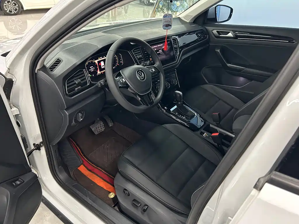 T-ROC 2022 280TSI DSG two-wheel drive comfort PLUS купить на сайте DeffCars
