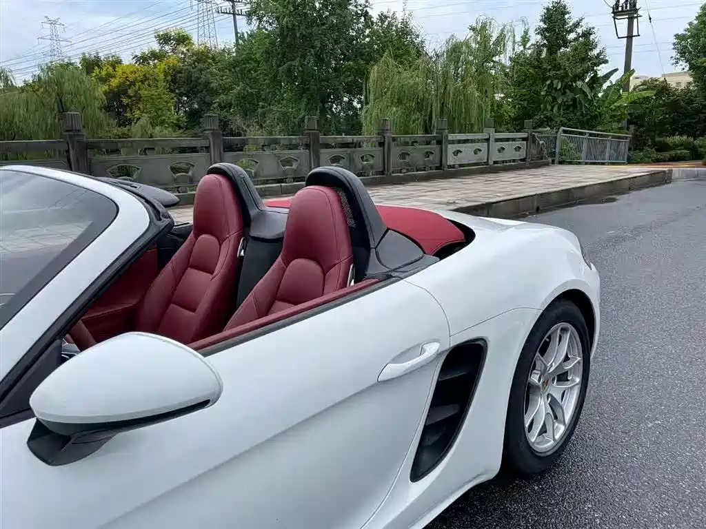 Porsche 718 2018 Boxster 2.0T купить на сайте DeffCars