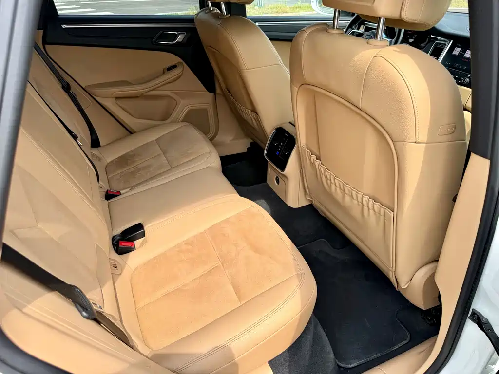 Macan 2017 Macan 2.0T купить на сайте DeffCars