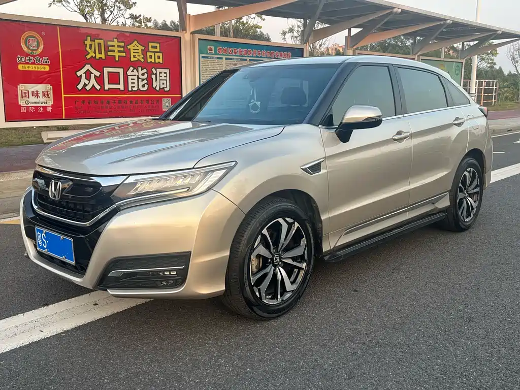 Honda UR-V 2017 240TURBO 2WD Deluxe Edition National V купить на сайте DeffCars