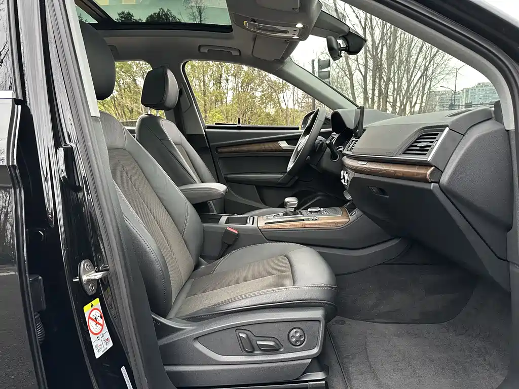 Audi Q5L 2020 facelift 40 TFSI Honorable and enterprising model купить на сайте DeffCars