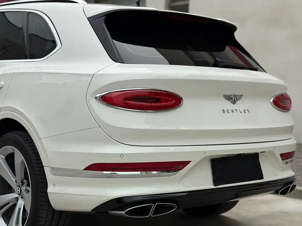 Bentayga 2021 4.0T V8 купить на сайте DeffCars