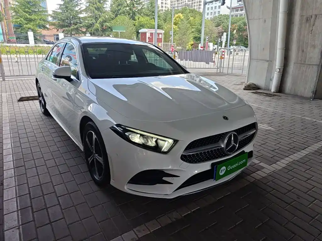 Mercedes-Benz A-Class 2022 Facelift Two A 200 L Sports Sedan Fashionable купить на сайте DeffCars
