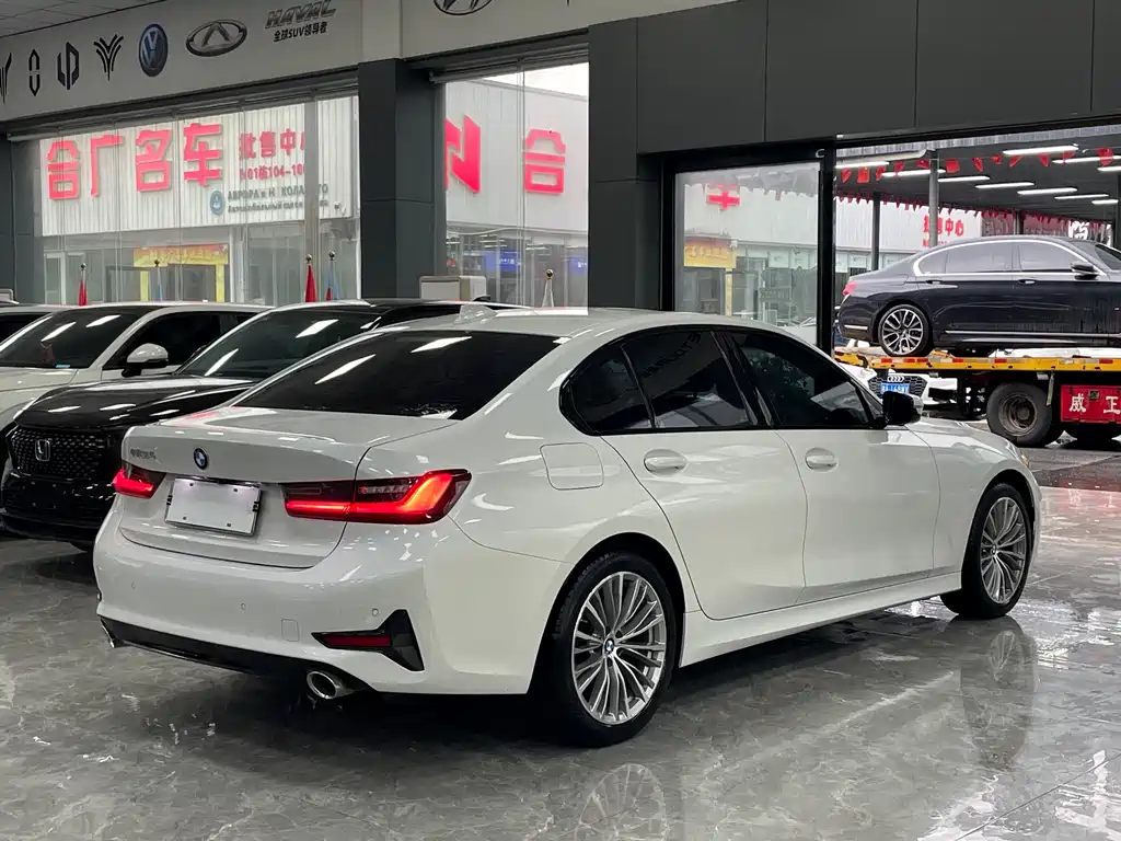 BMW 3 Series 2022 facelift 320i sports package купить на сайте DeffCars