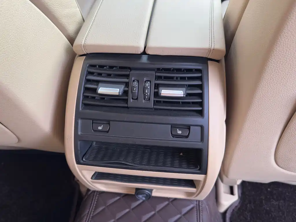 BMW 5 Series 2013 535Li Leading купить на сайте DeffCars