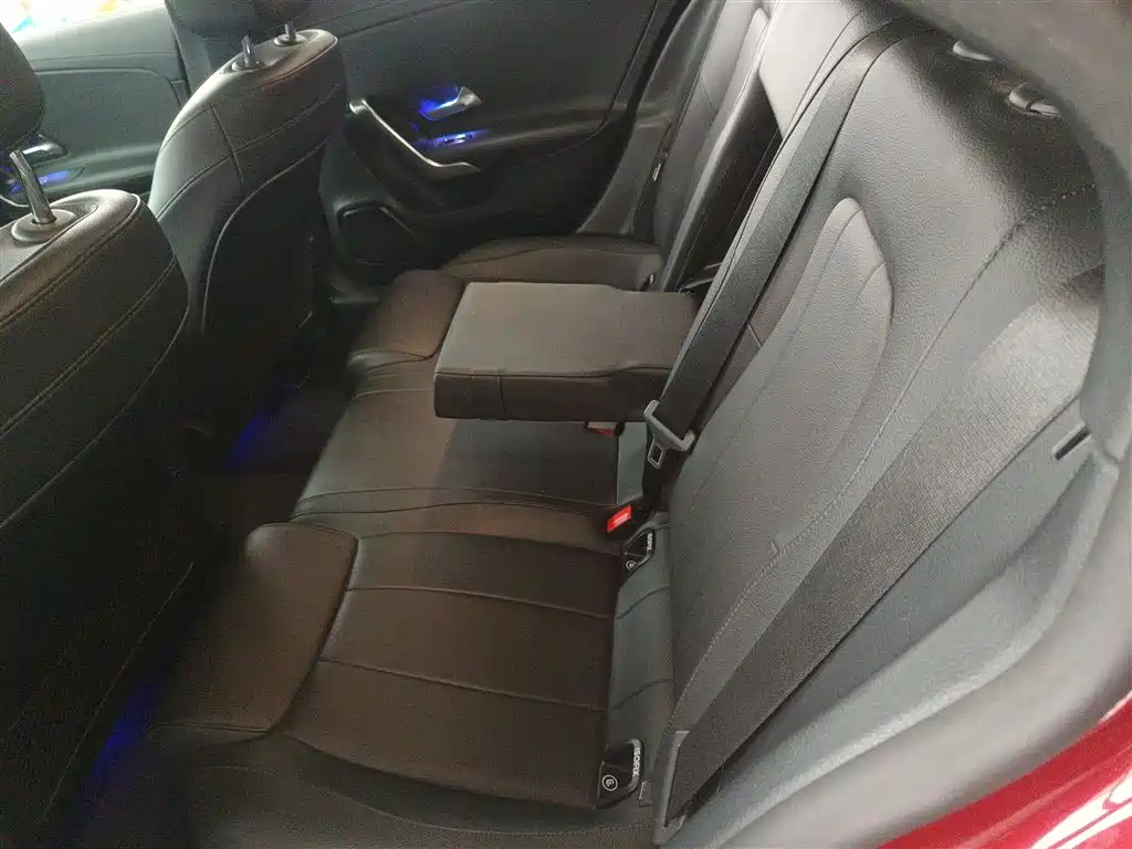 Mercedes-Benz A-Class 2021 facelift A 180 L sports sedan купить на сайте DeffCars