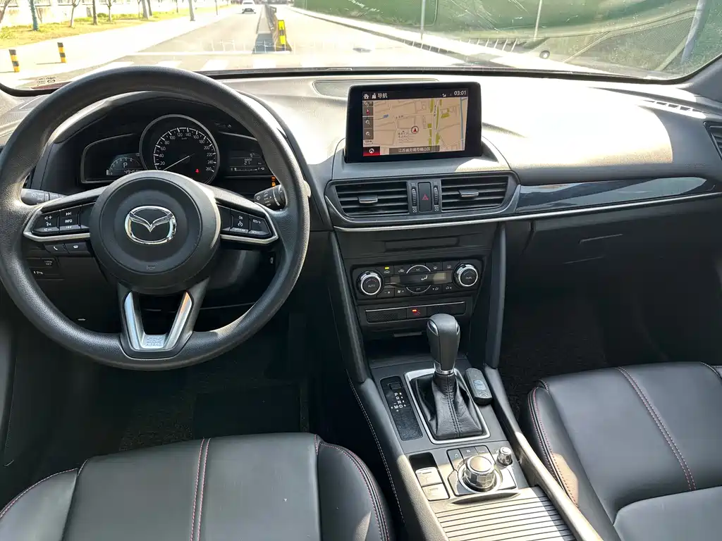 Mazda CX-4 2021 2.0L automatic two-wheel drive Blue Sky Exploration Edition купить на сайте DeffCars