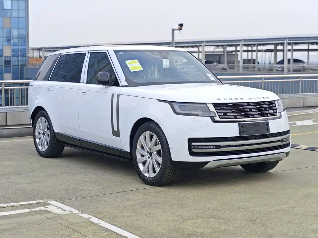 Range Rover 2026 3.0 L6 400PS SE long axis version купить на сайте DeffCars