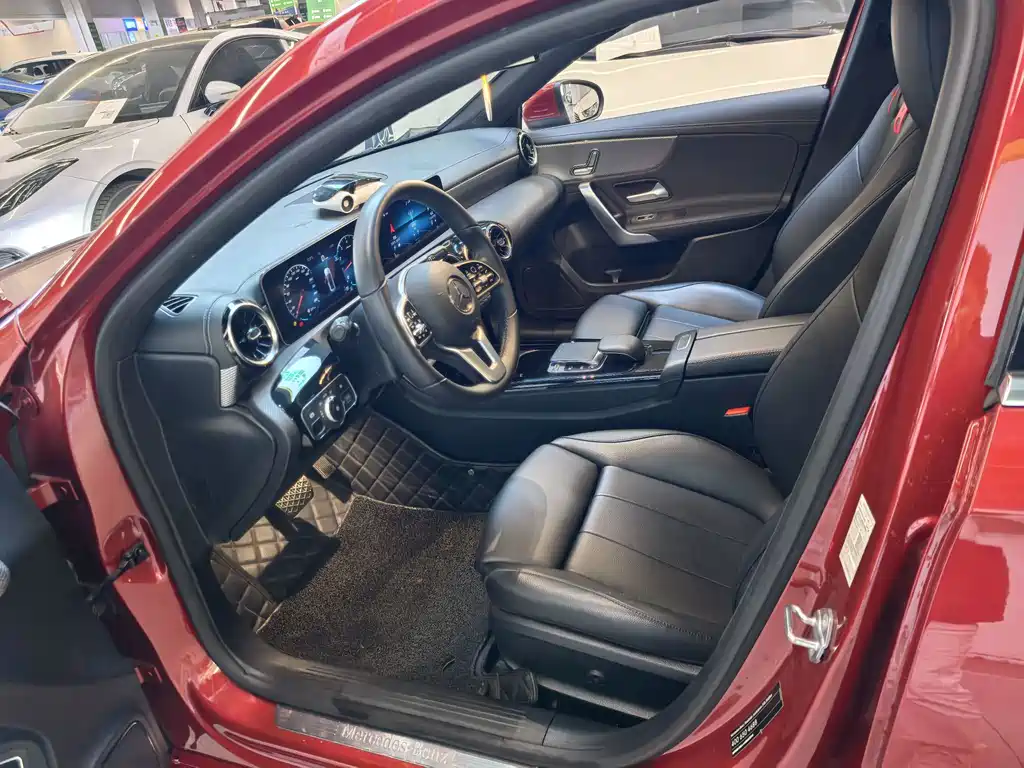 Mercedes-Benz A-Class 2019 A 200 L купить на сайте DeffCars