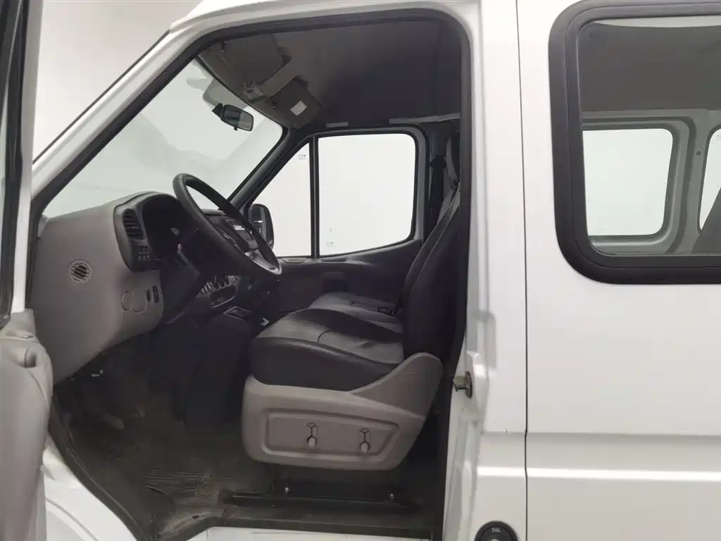 Teshun 2021 2.8T Space King Ordinary Model Short Axis Medium High Roof 6-Seater Diesel National VI JX493 купить на сайте DeffCars