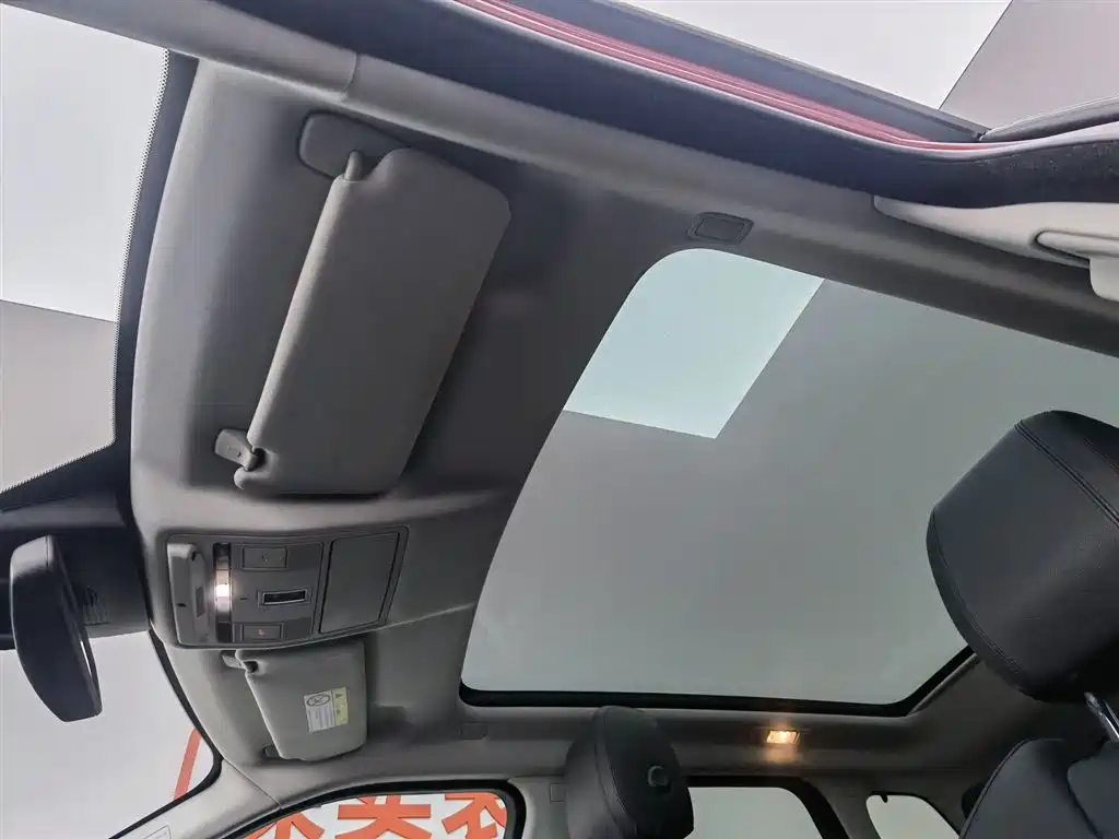 Range Rover Evoque 2018 240PS SE Zhiyao Edition купить на сайте DeffCars