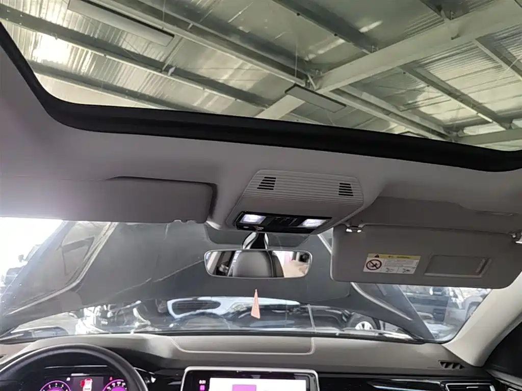 Touron 2021 380TSI four-wheel drive luxury version купить на сайте DeffCars