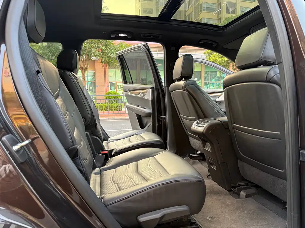 Cadillac XT6 2020 28T six-seat four-wheel drive platinum sports version купить на сайте DeffCars