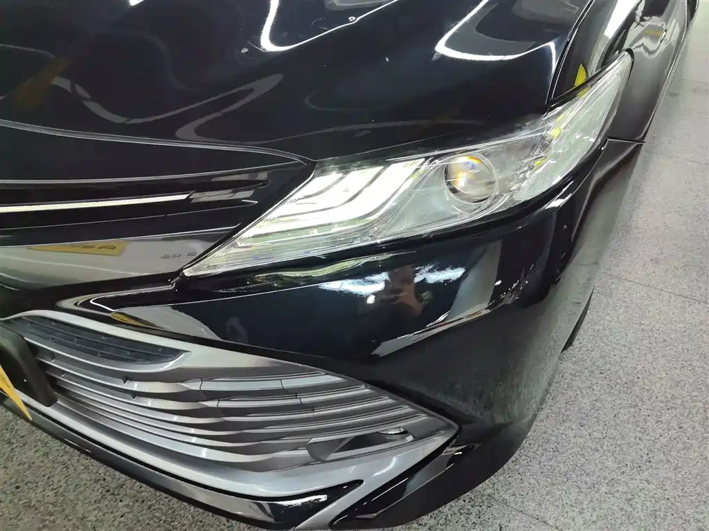 Camry 2018 2.0G Deluxe Edition купить на сайте DeffCars