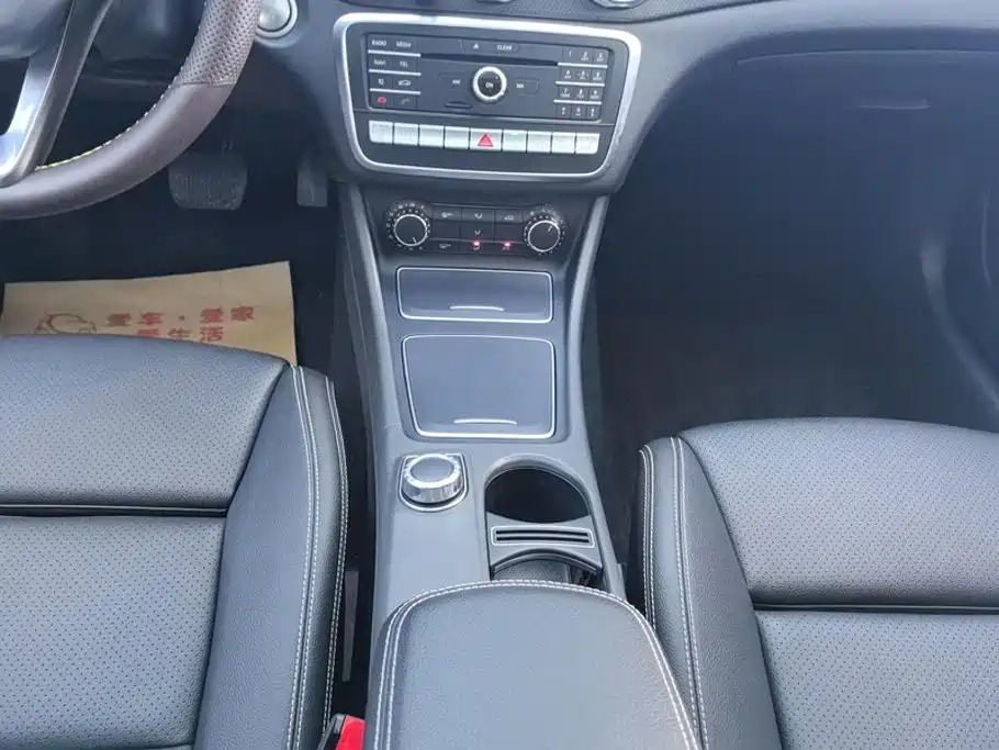 Mercedes-Benz GLA 2017 GLA 220 4MATIC Fashion Model купить на сайте DeffCars