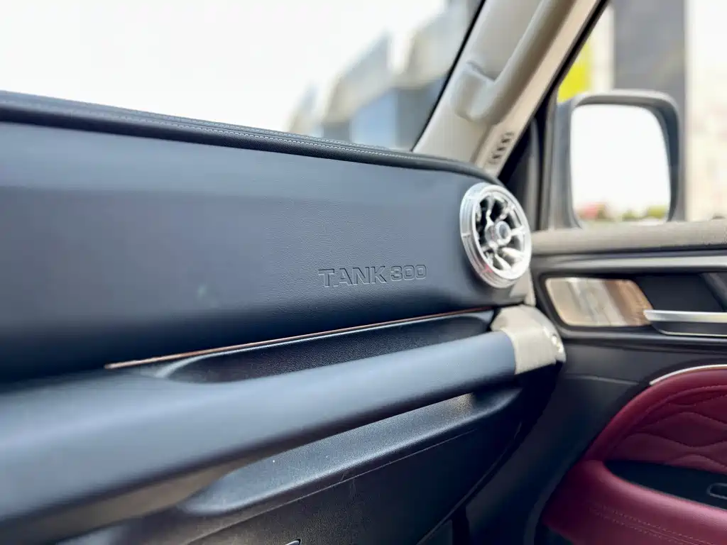 Tank 300 2025 2.4T diesel version купить на сайте DeffCars