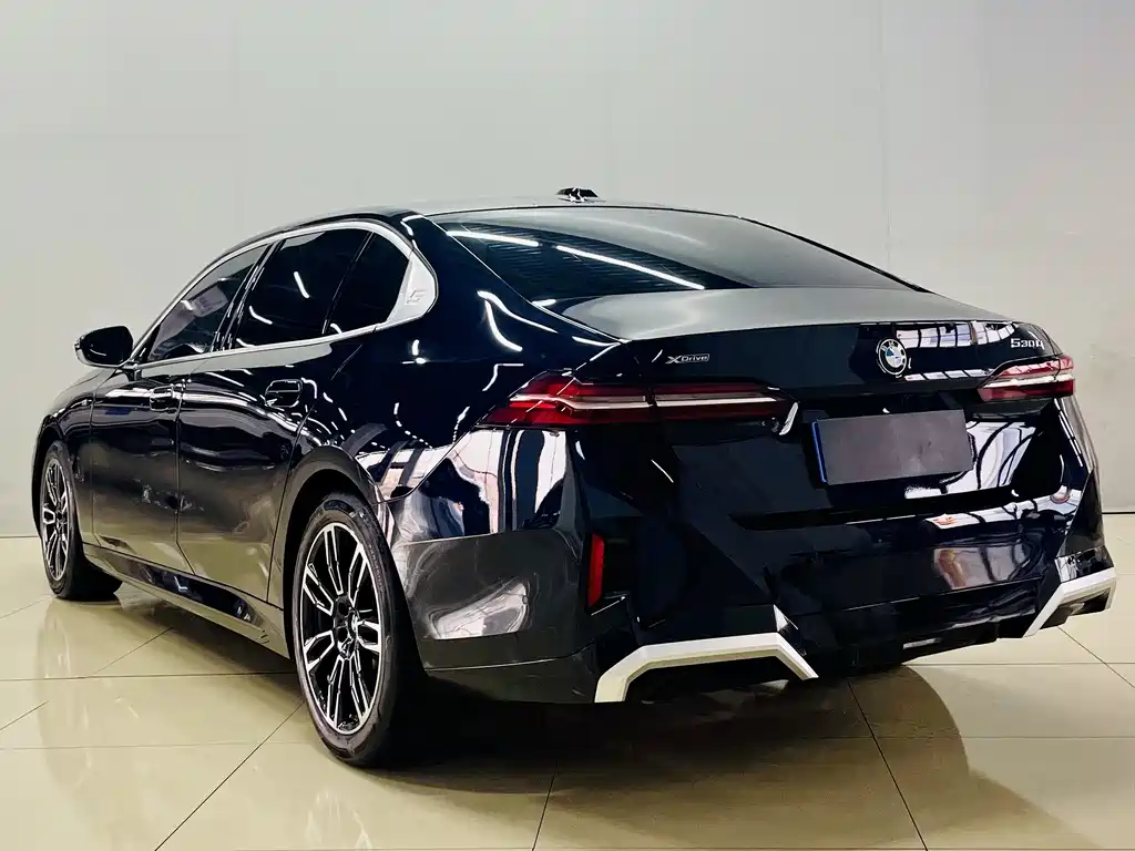 BMW 5 Series 2024 530Li xDrive M Sports Package купить на сайте DeffCars