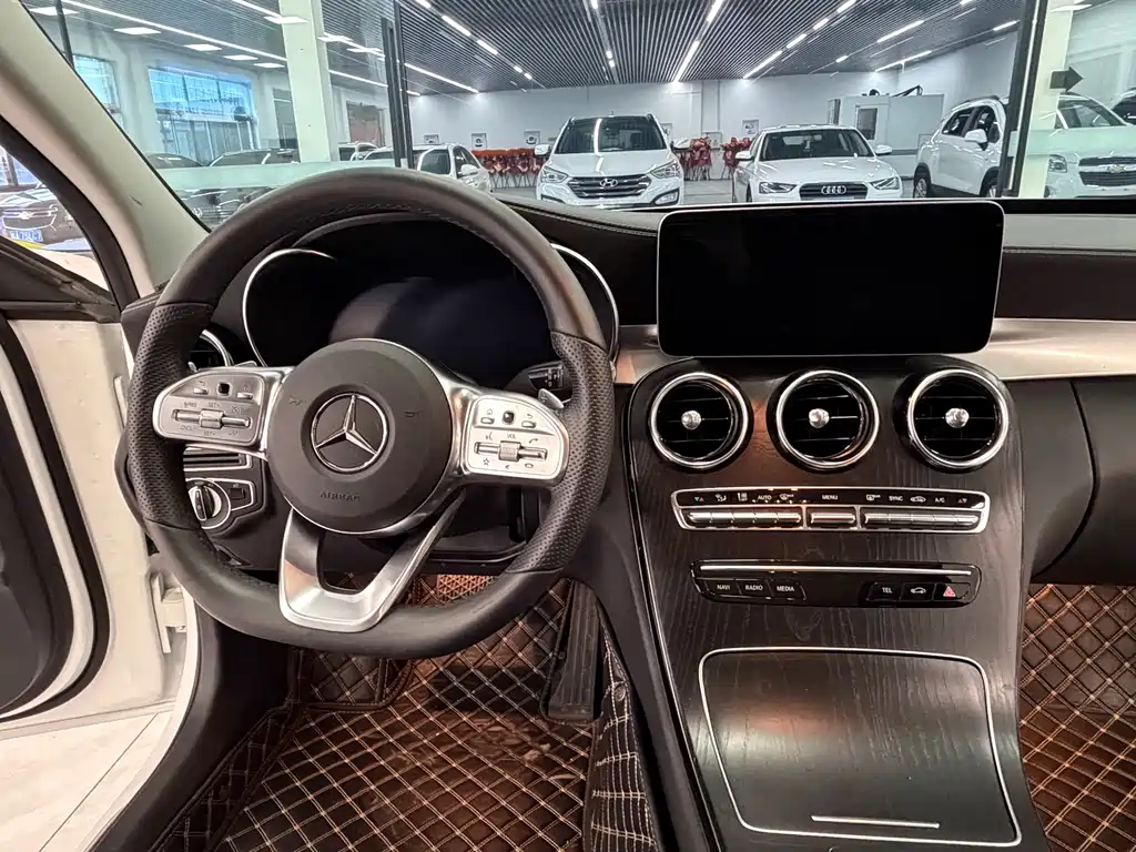 Mercedes-Benz C-Class 2020 facelift C 260 L sports version купить на сайте DeffCars