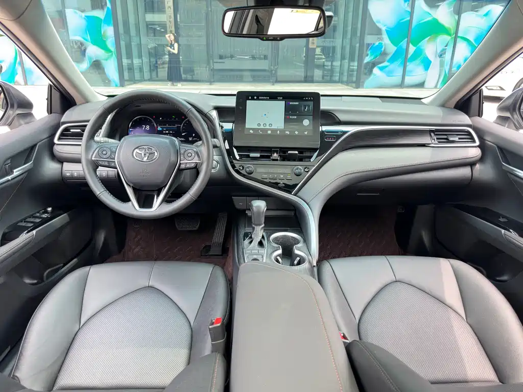 Camry 2021 2.5G Deluxe Edition купить на сайте DeffCars